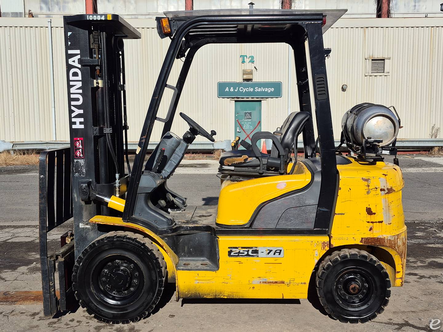 2010 Hyundai 25L-7A