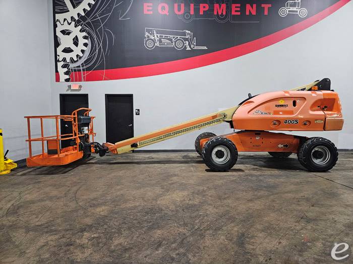 2013 JLG 400S