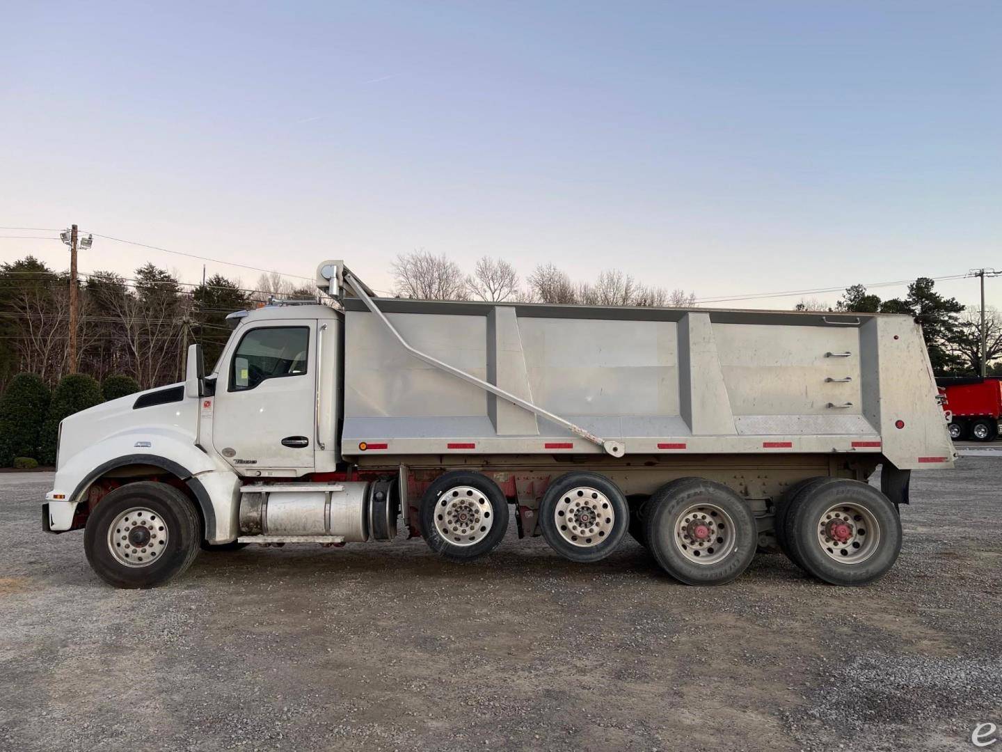 2019 Kenworth T880