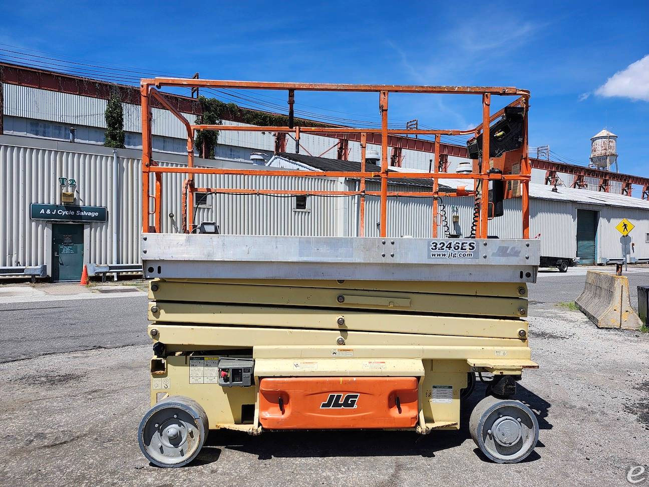 JLG 3246ES