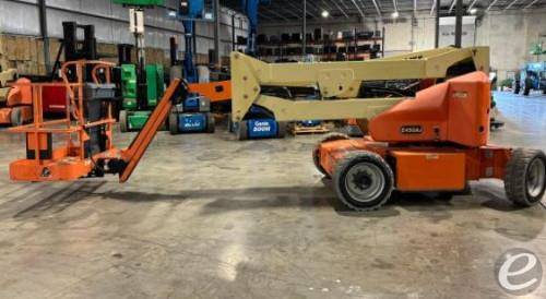 2015 JLG E450AJ