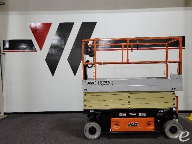 2013 JLG 2630ES