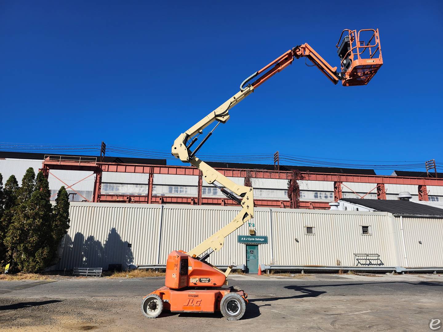 2012 JLG E400AJPN