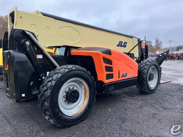 2019 JLG 1255