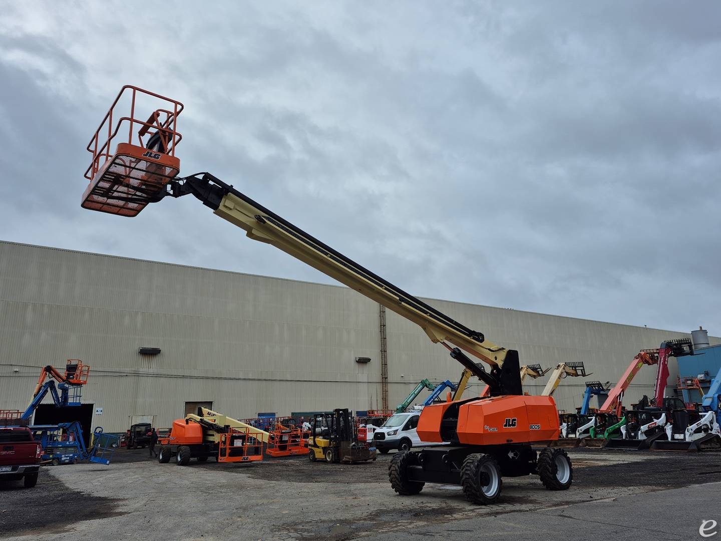 2016 JLG 800S