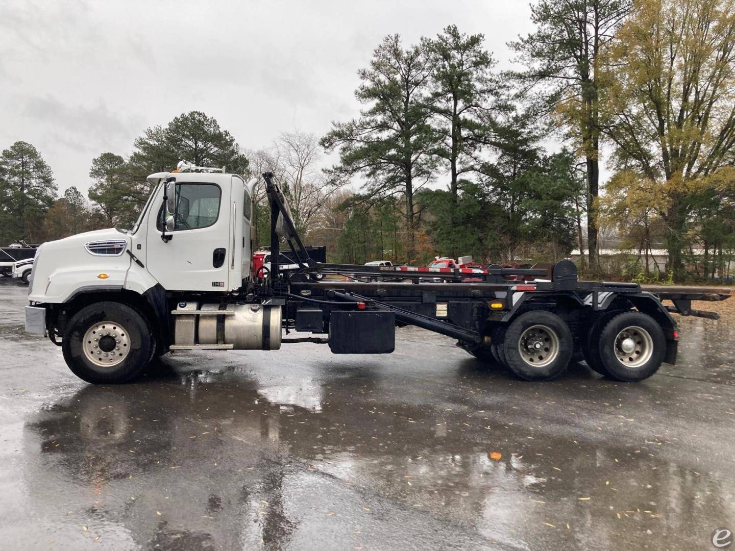 2018 Freightliner 114SD