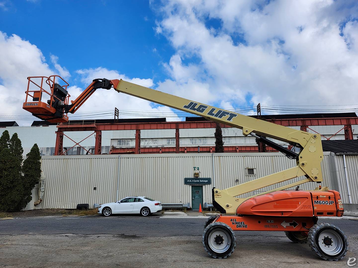 2013 JLG M600JP