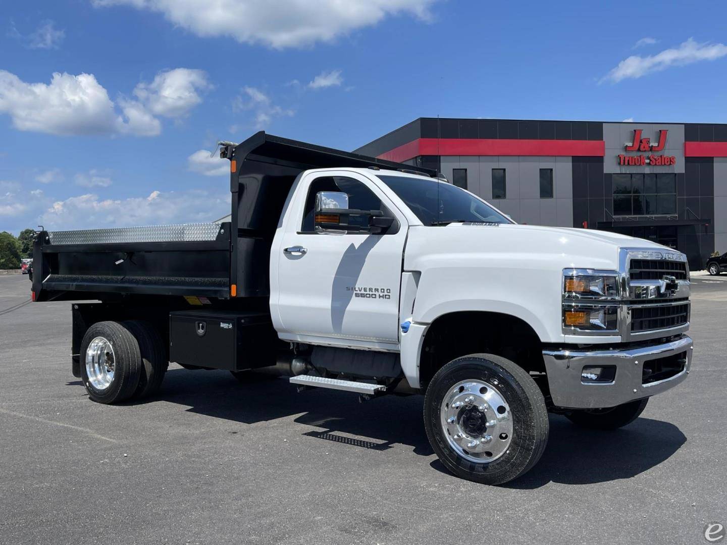 2022 Chevrolet SILVERADO 5500HD