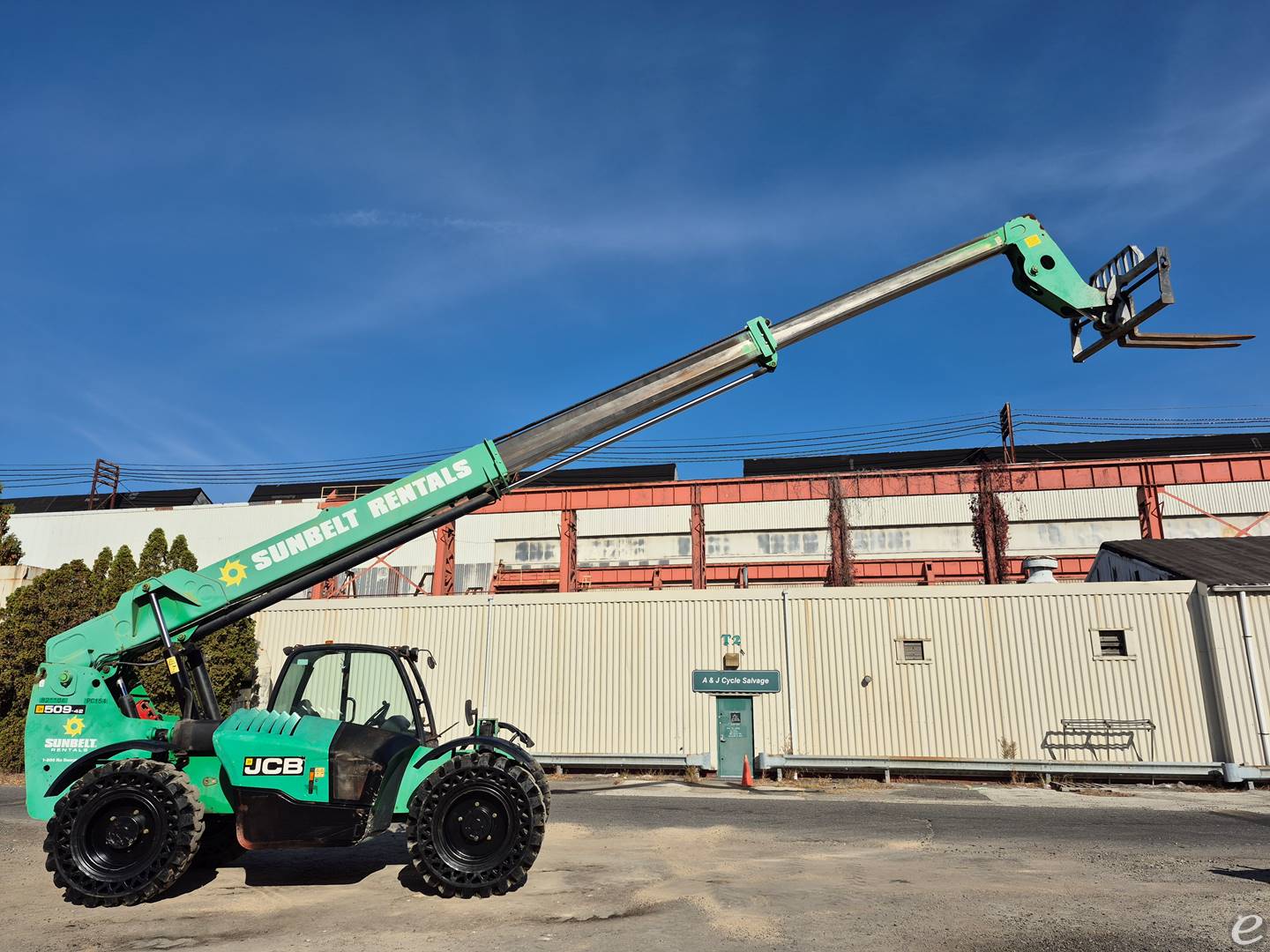 2016 JCB 509.42