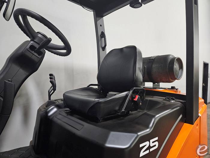 2017 Doosan G25N-7