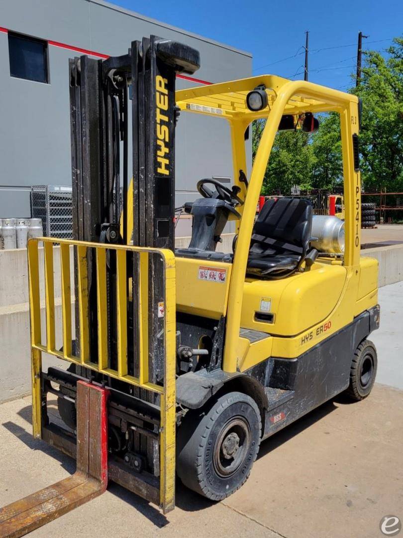 2016 LP Gas Hyster H50CT Pneumatic Tire 4 Wheel Sit Down