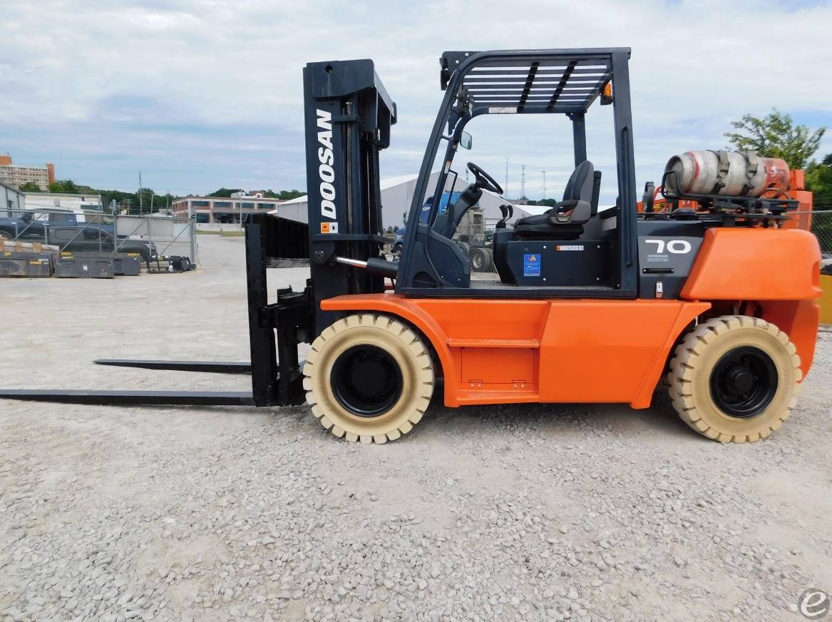 2014 Doosan G70S-5