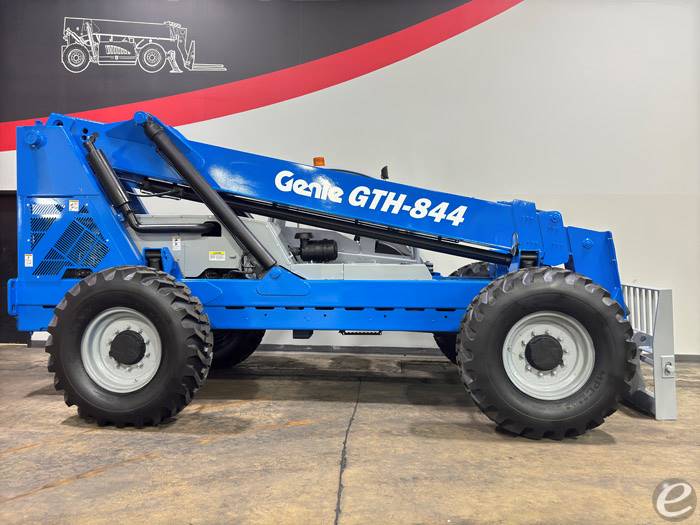 2011 Genie GTH844