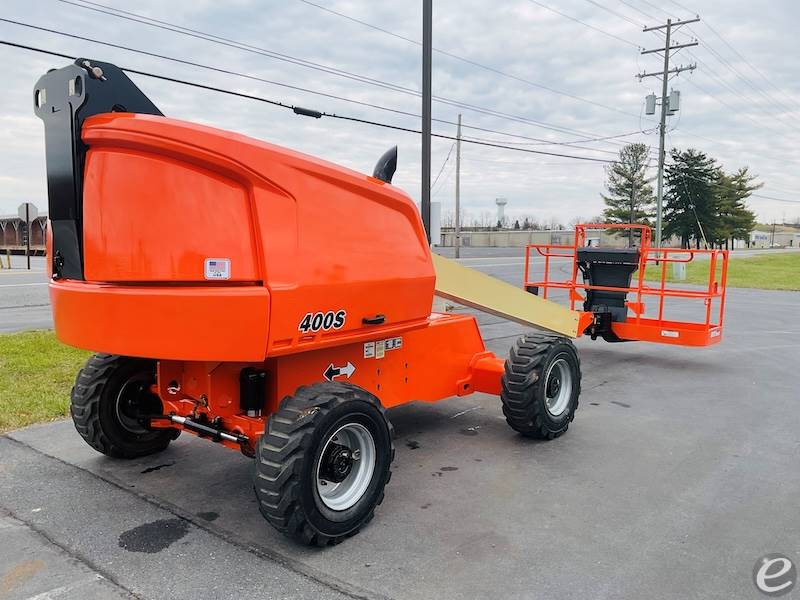 2016 JLG 400S