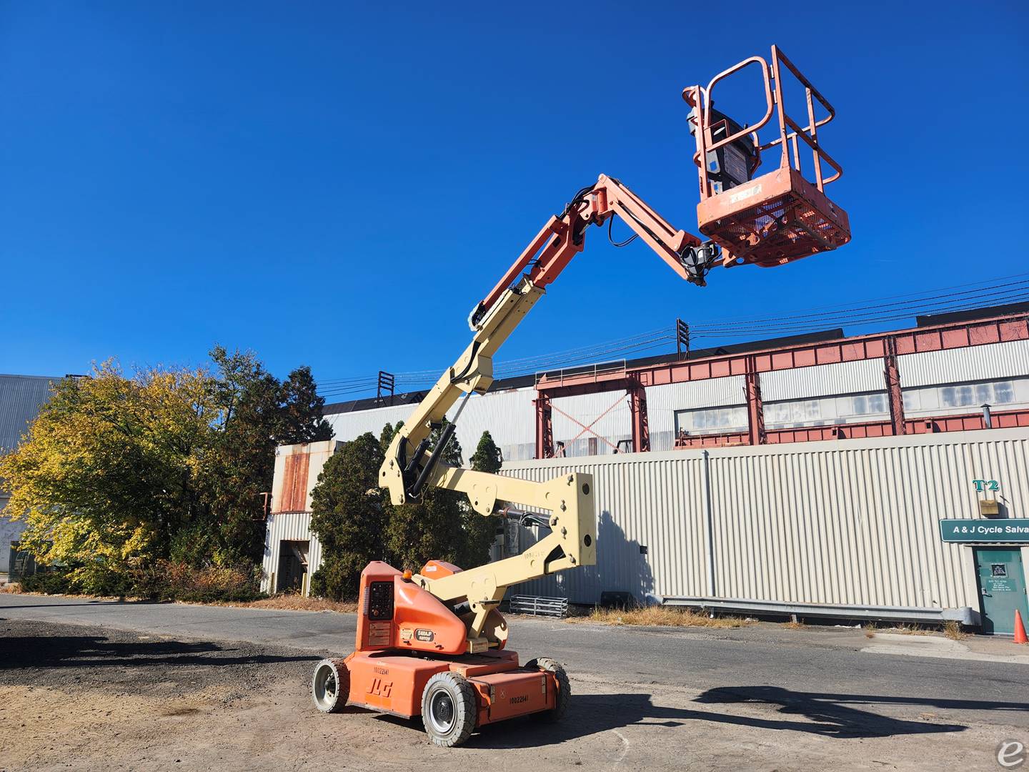 2012 JLG E400AJPN