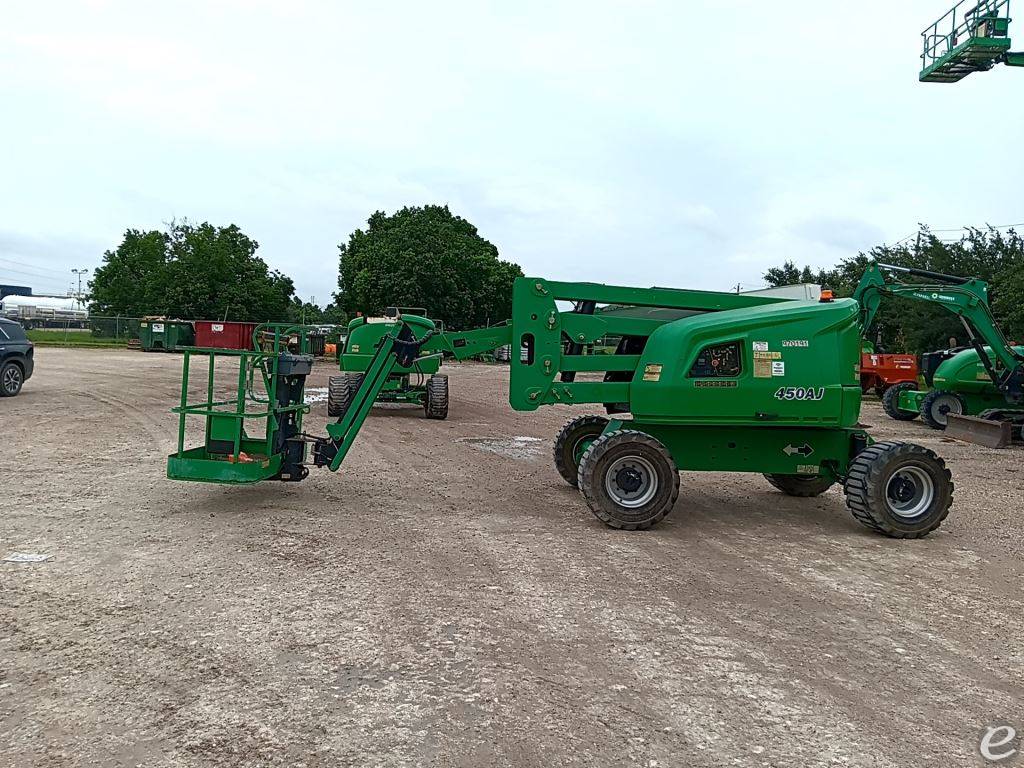 2017 JLG 450AJ