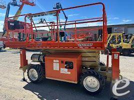 2015 JLG 260MRT