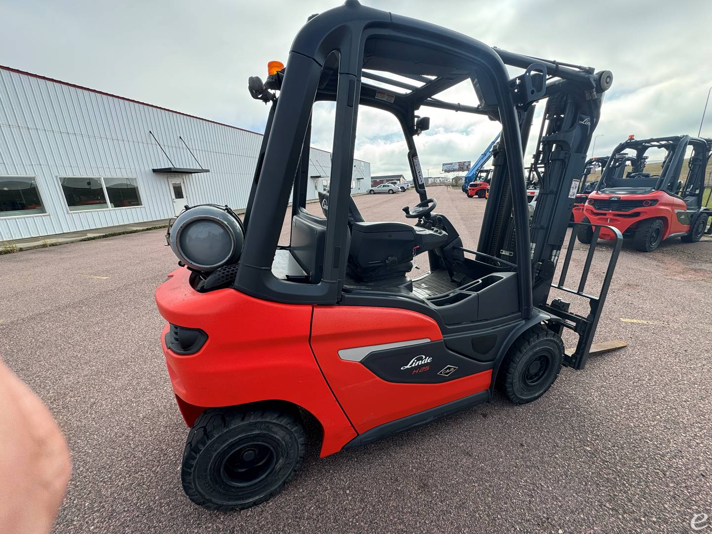 2021 Linde H25T