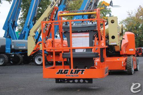 2017 JLG E400AJPN