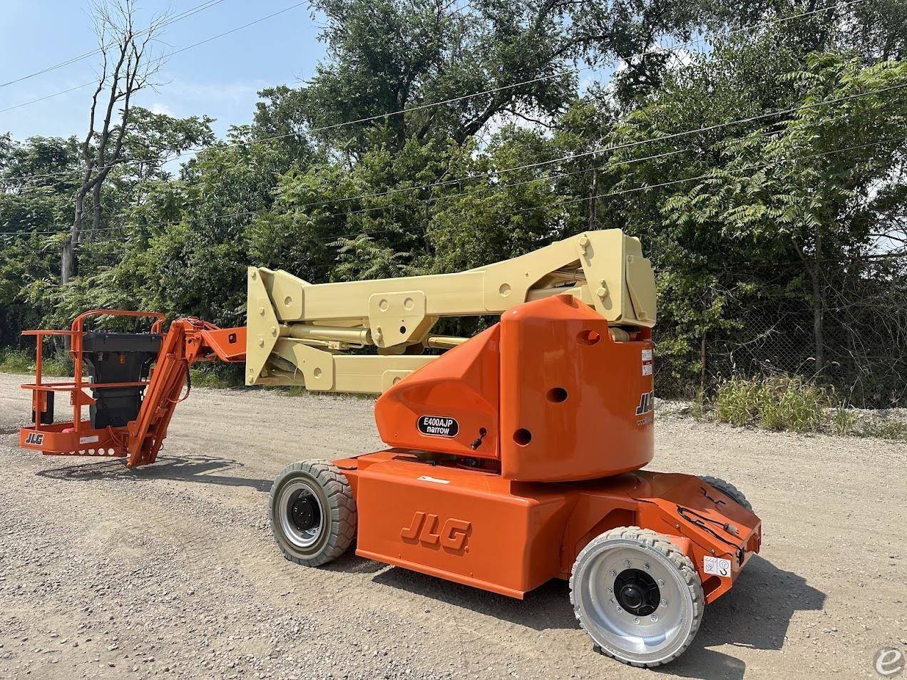 2015 JLG E400AJPN