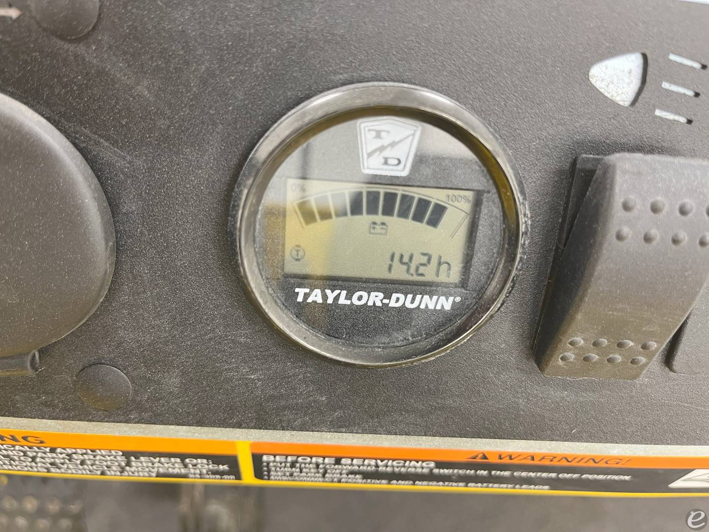 2018 Taylor Dunn B544036