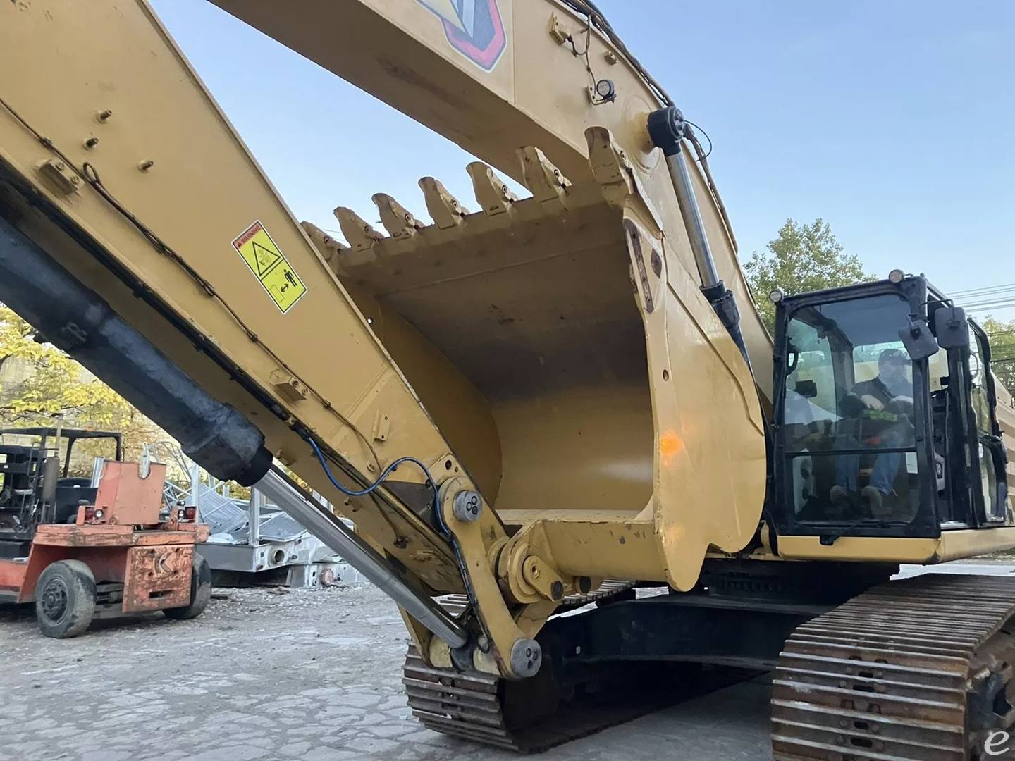 2021 Cat 349