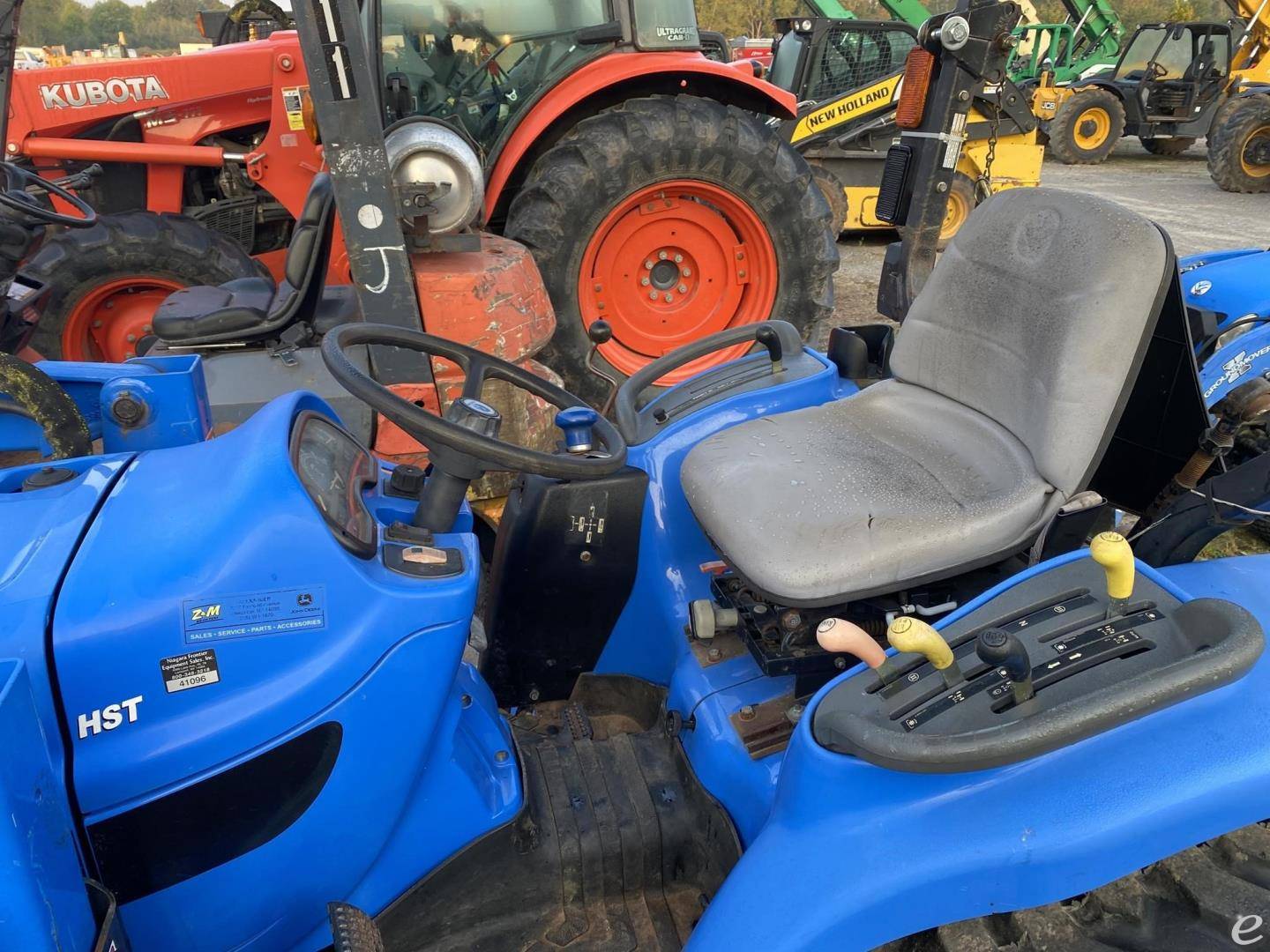 2004 New Holland TC33DA