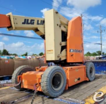 2017 JLG E300AJP