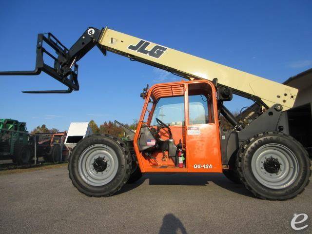 2015 JLG G6-42A