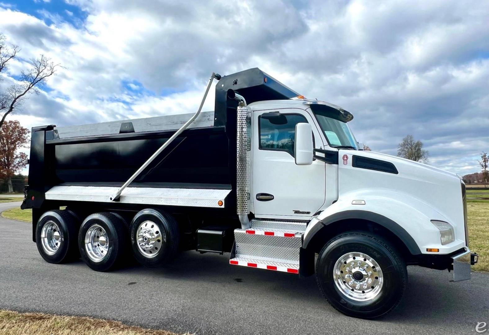 2017 Kenworth T880