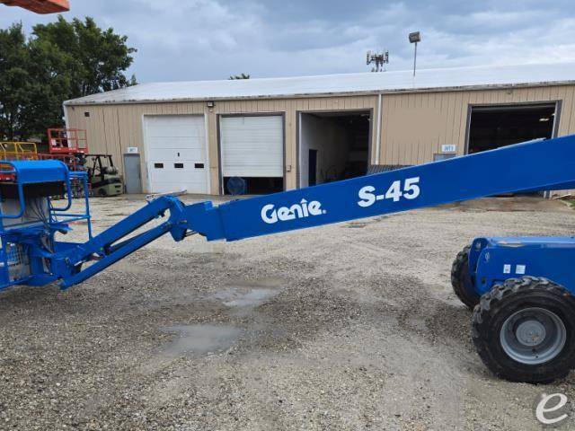 2015 Genie S45