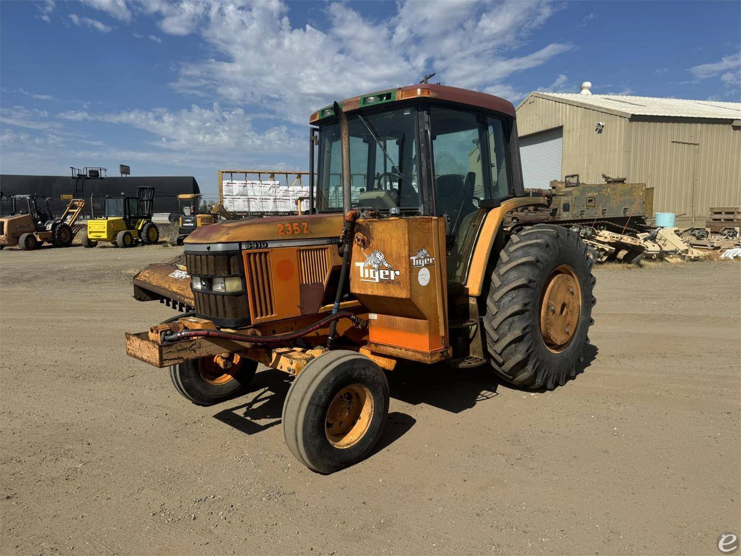 2001 John Deere 6410