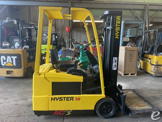 2005 Hyster J30ZT