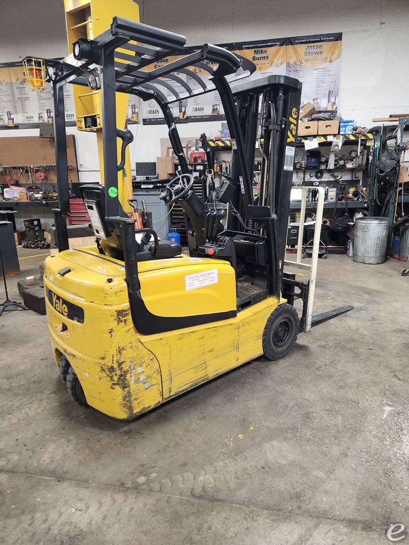 2015 Yale ERP030VT