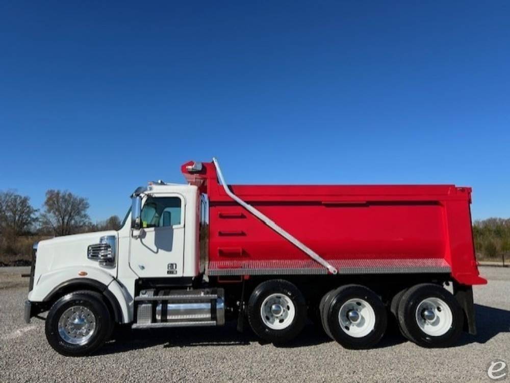 2016 Freightliner 122SD