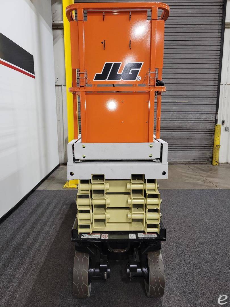 2014 JLG 2630ES