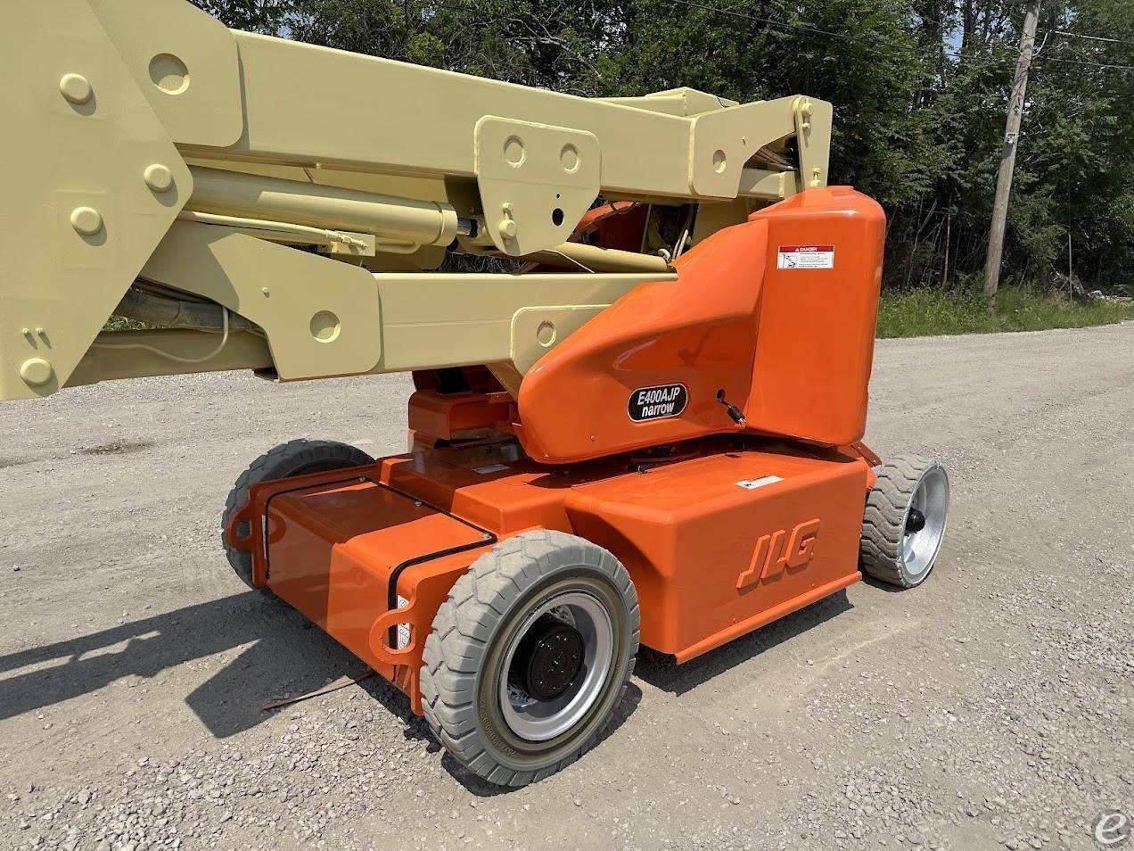 2015 JLG E400AJPN