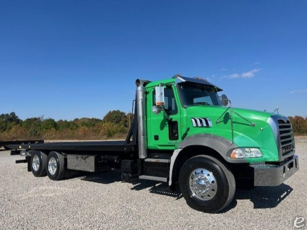 2014 Mack GRANITE GU533