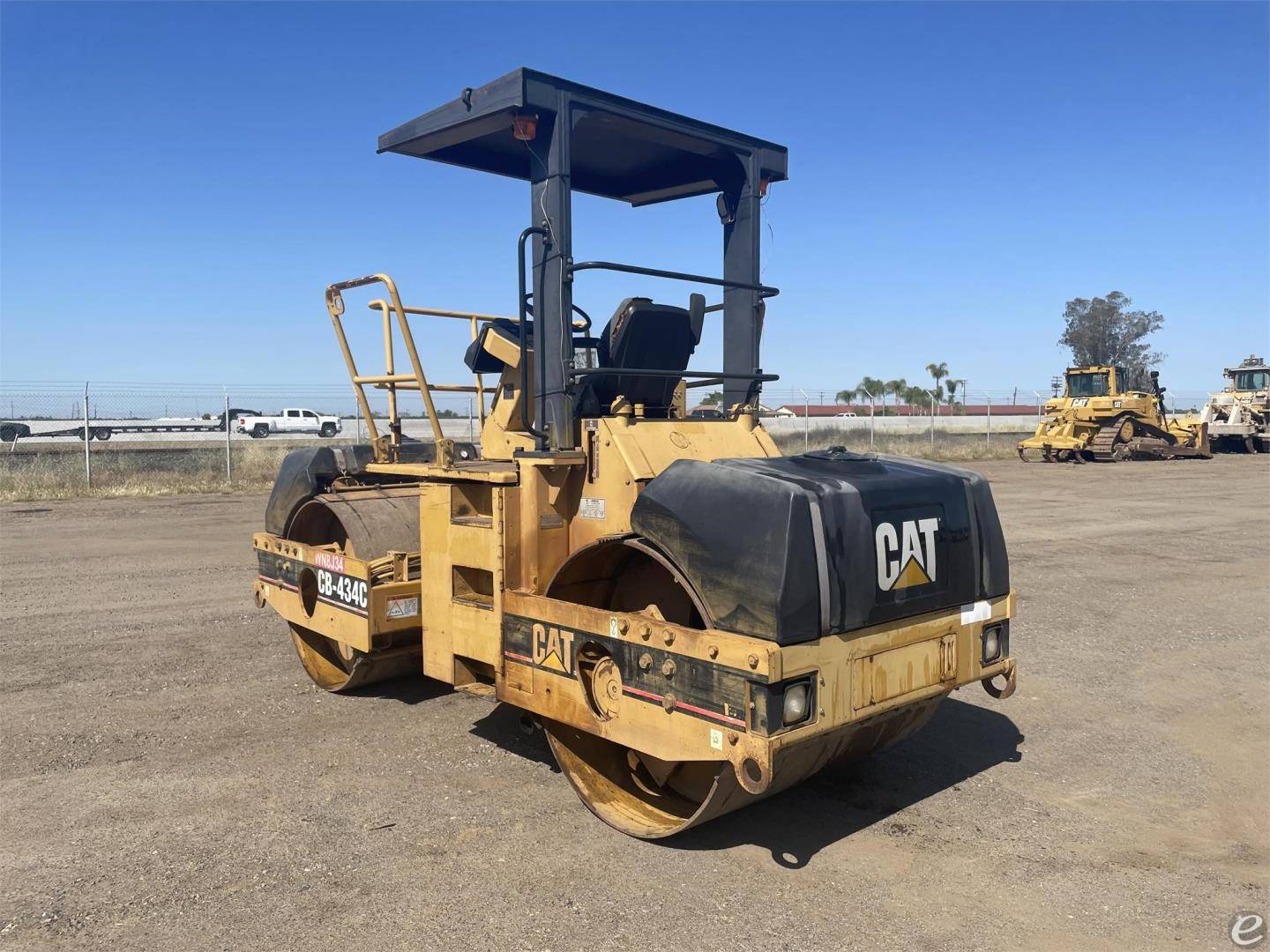 2002 Cat CB-434C