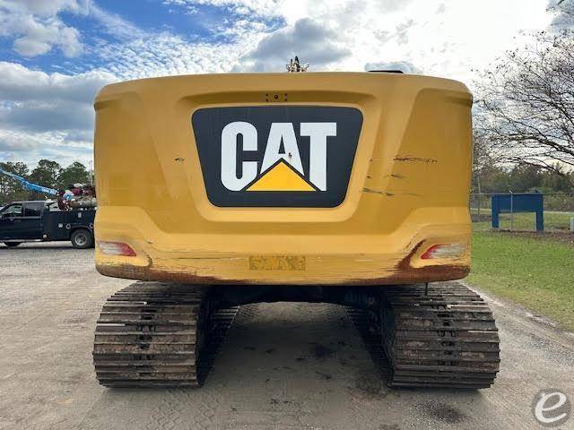 2019 Cat 323