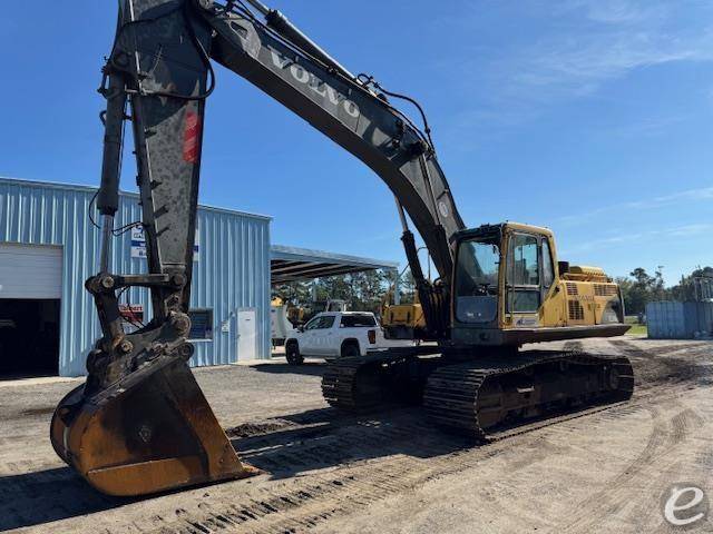 2006 Volvo EC330B