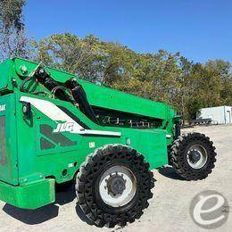 2014 JLG SKY TRAK 8042