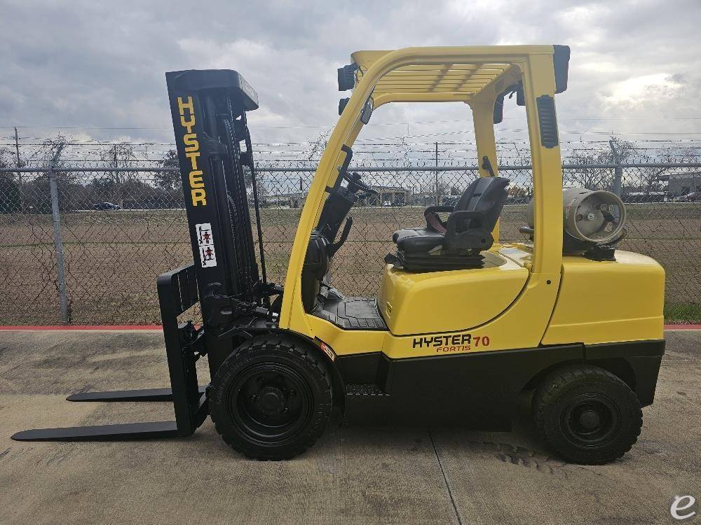 2015 Hyster H70FT