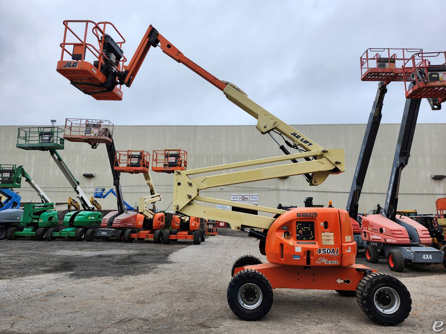 2013 JLG 450AJ