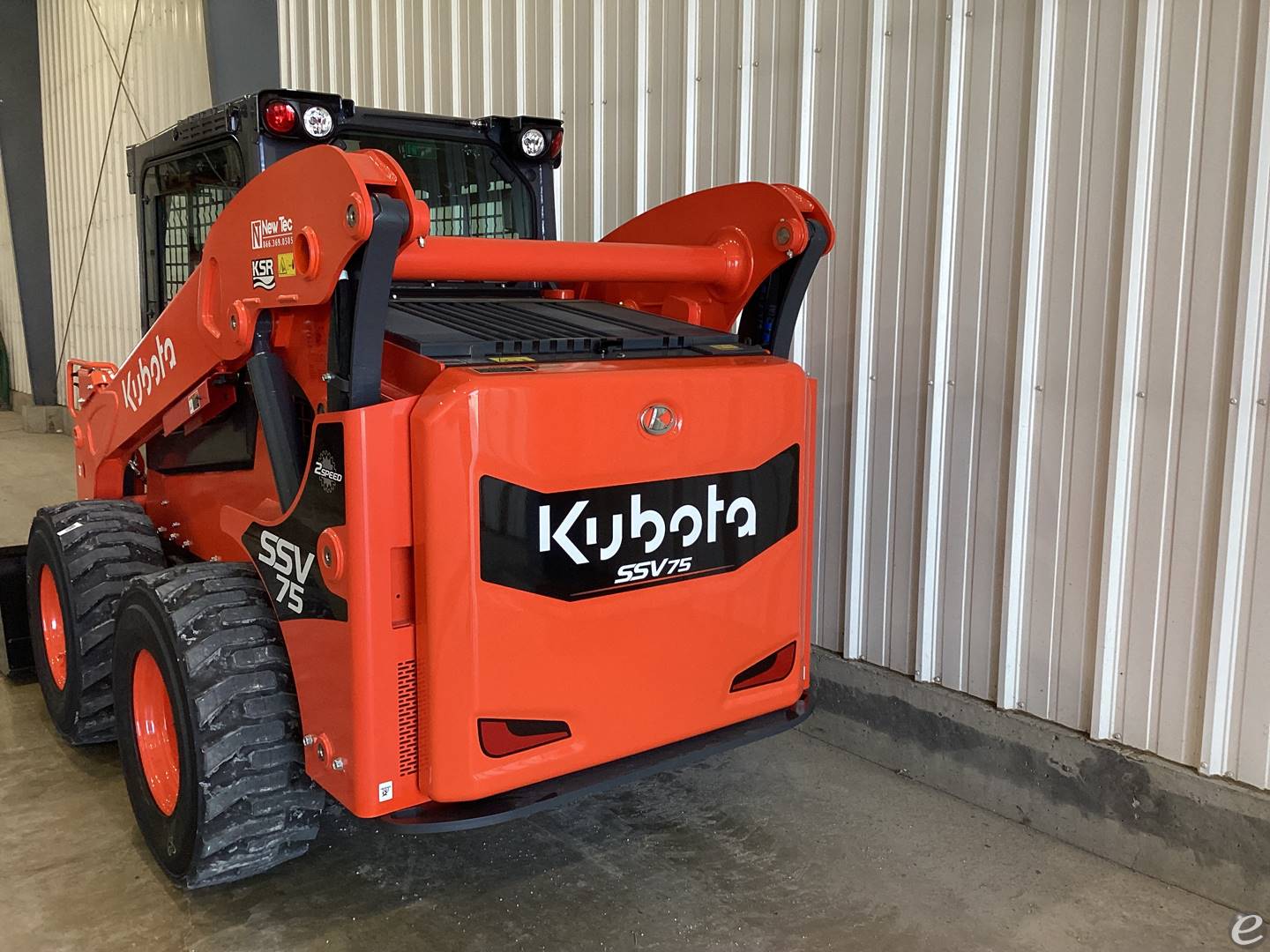 2024 Kubota SSV75HFRC