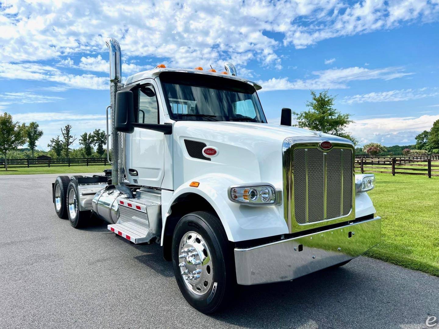 2023 Peterbilt 567