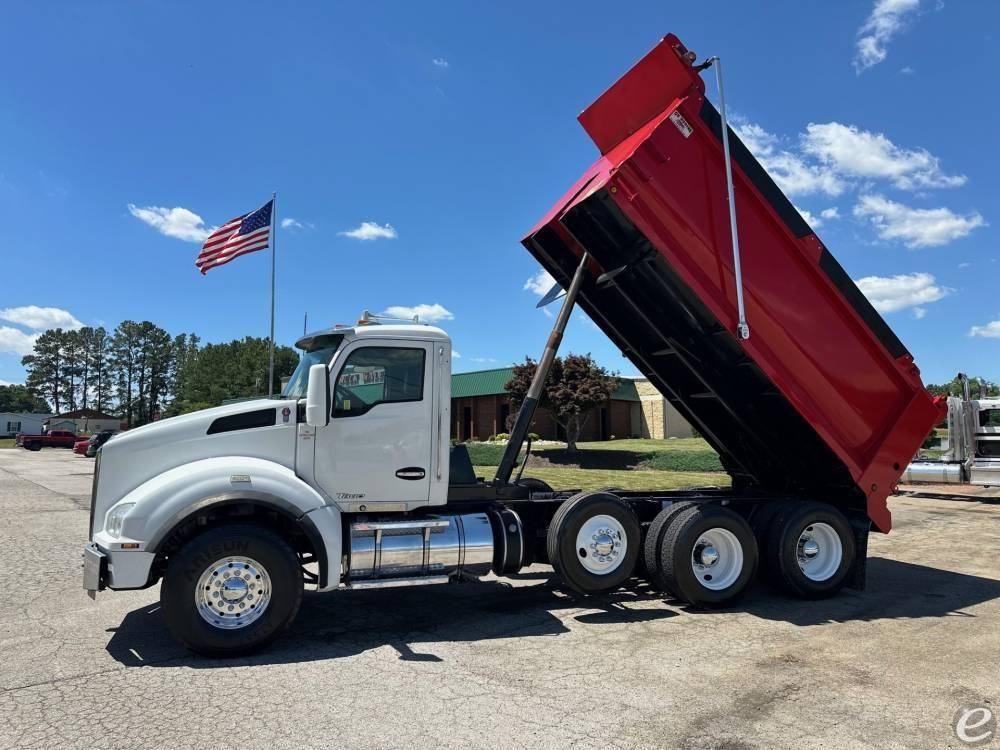 2017 Kenworth T880