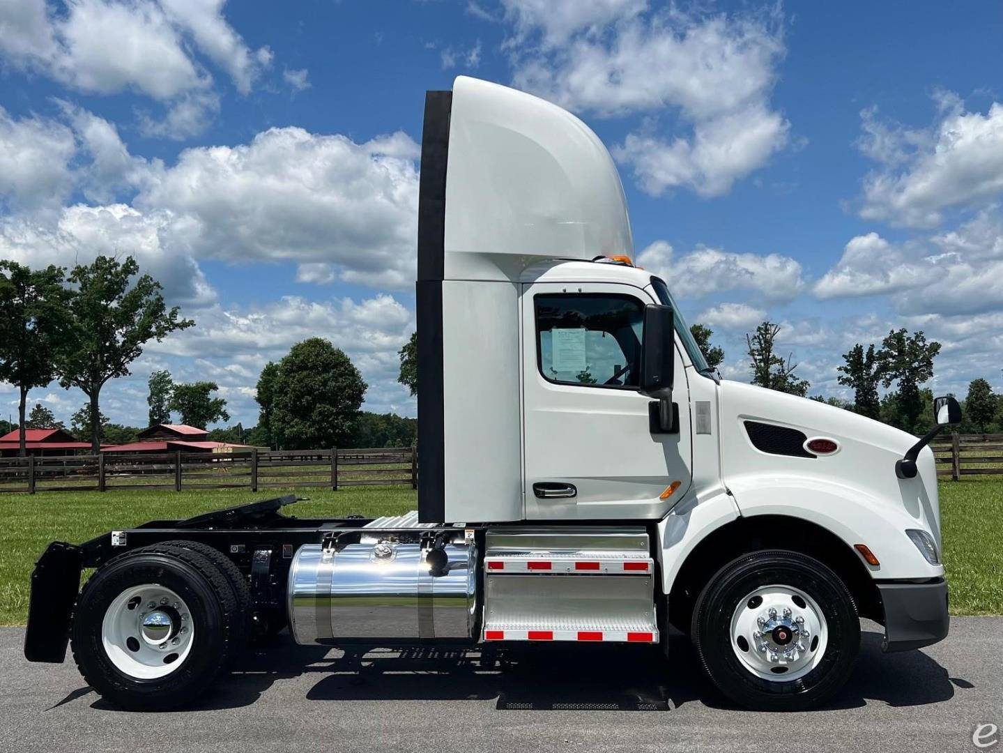 2021 Peterbilt 579