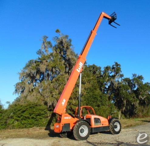 2011 JLG 944E-42