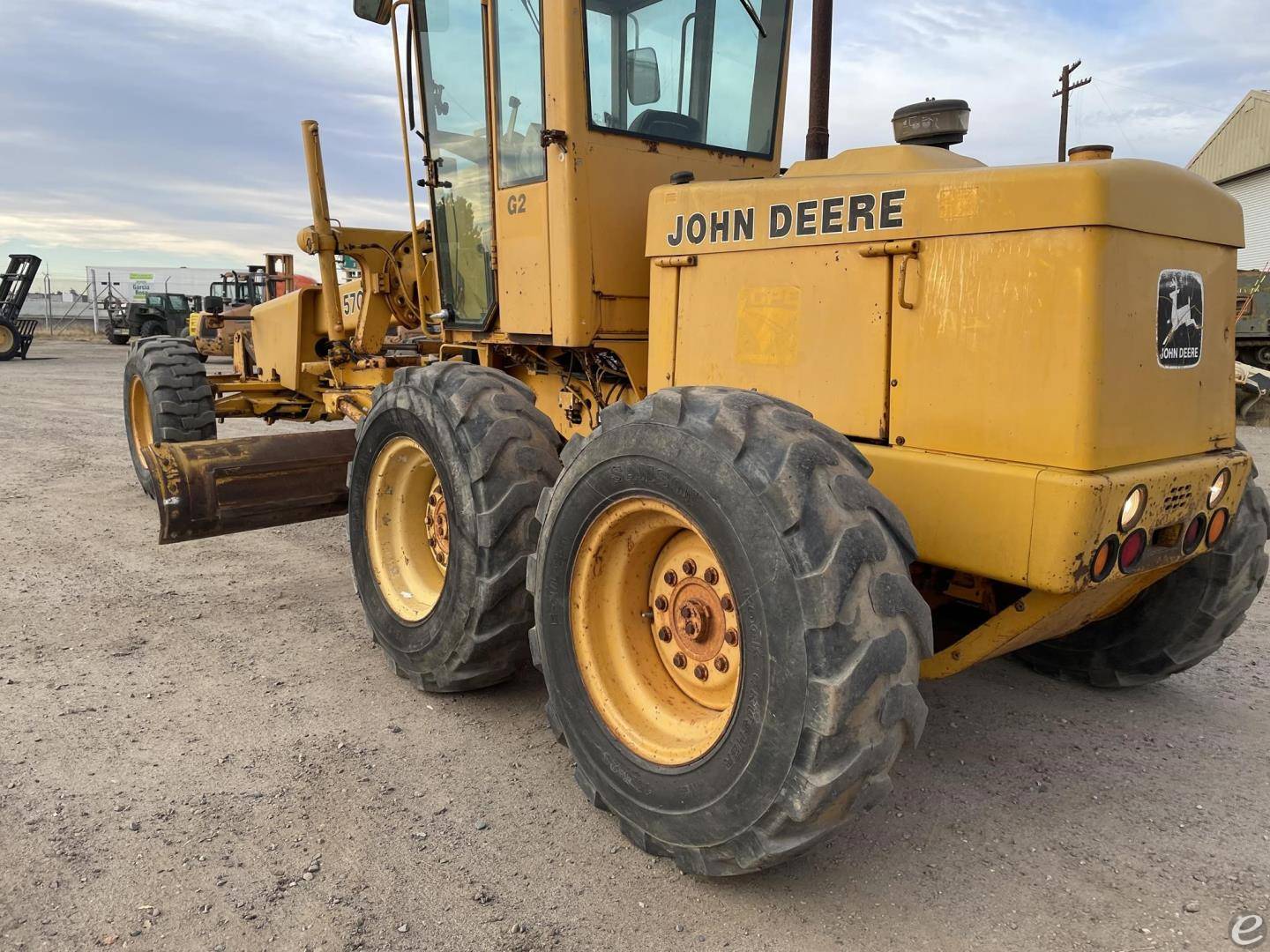 1989 John Deere 570B